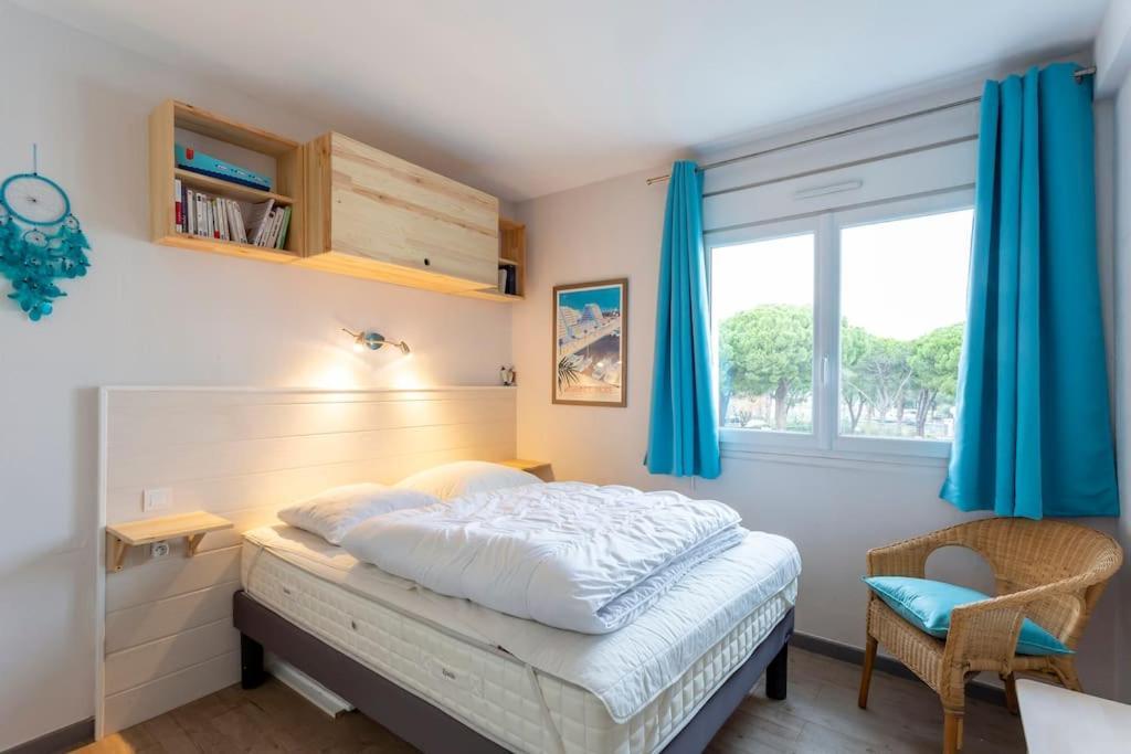 Chez Laurence - Elegant Appartement Climatise Avec Wifi Et Parking La Grande-Motte Exterior photo